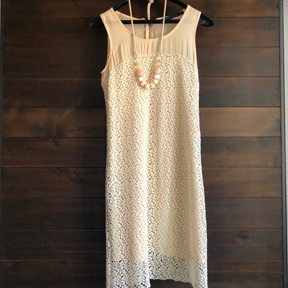 ✨Delightful Zara cream sheath dress ✨